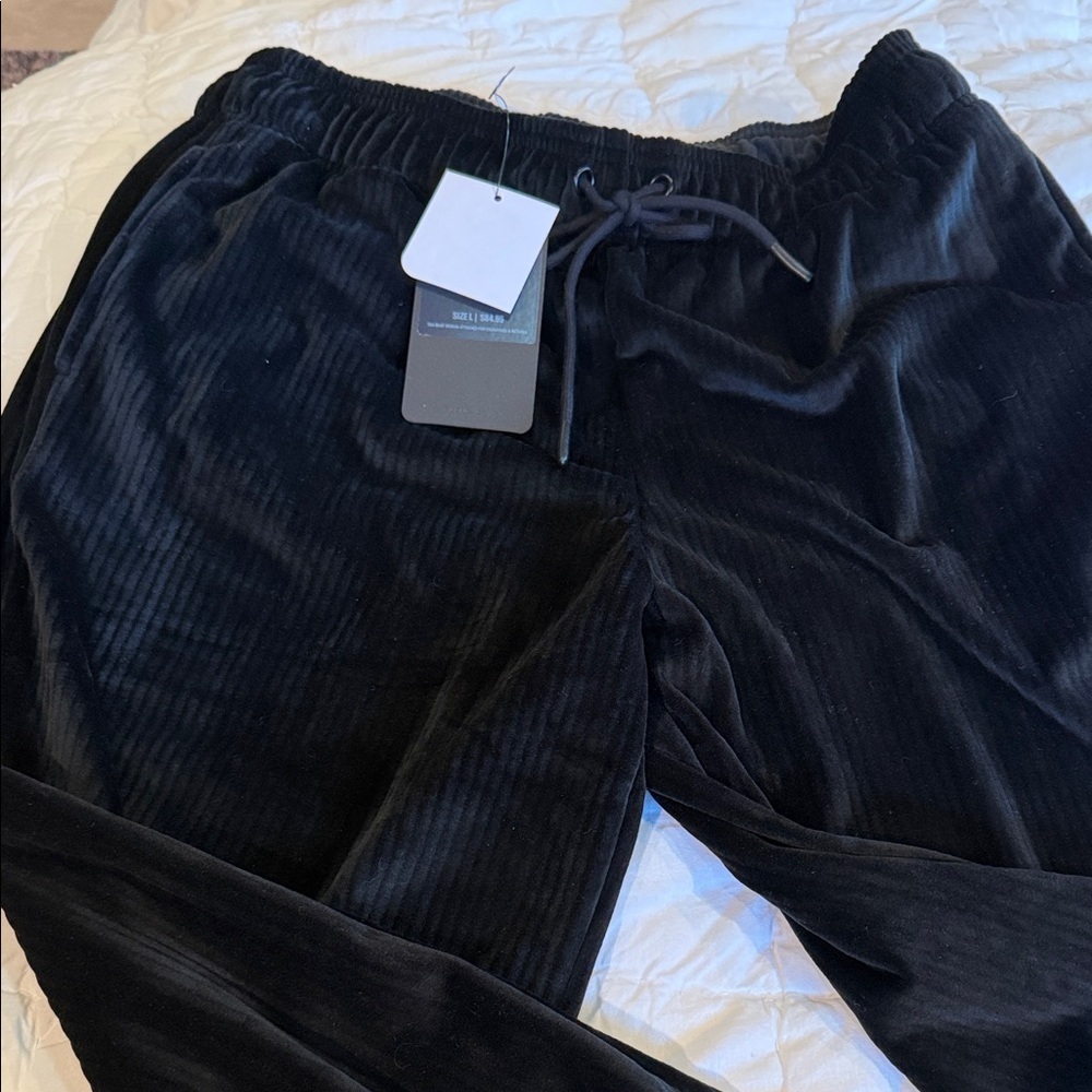 Fabletics Plush Rib Joggers in Black